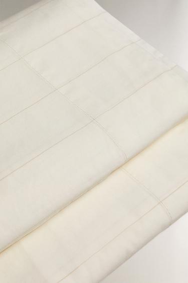 DRAP DE DESSUS RAYURES - Blanc cassé de Zara - Image 4