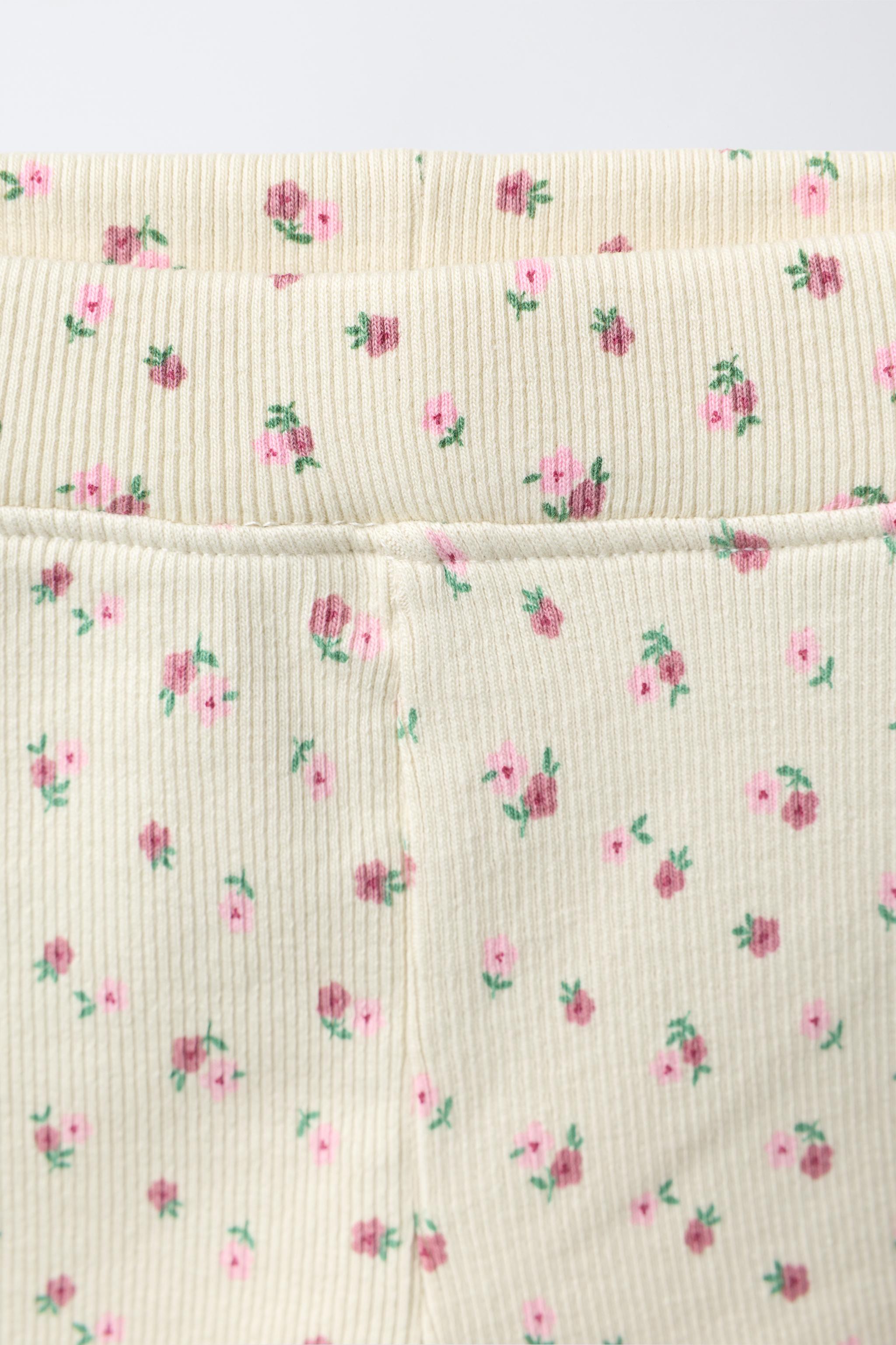 HEART PRINT SWEATSHIRT AND RIBBED LEGGING SET