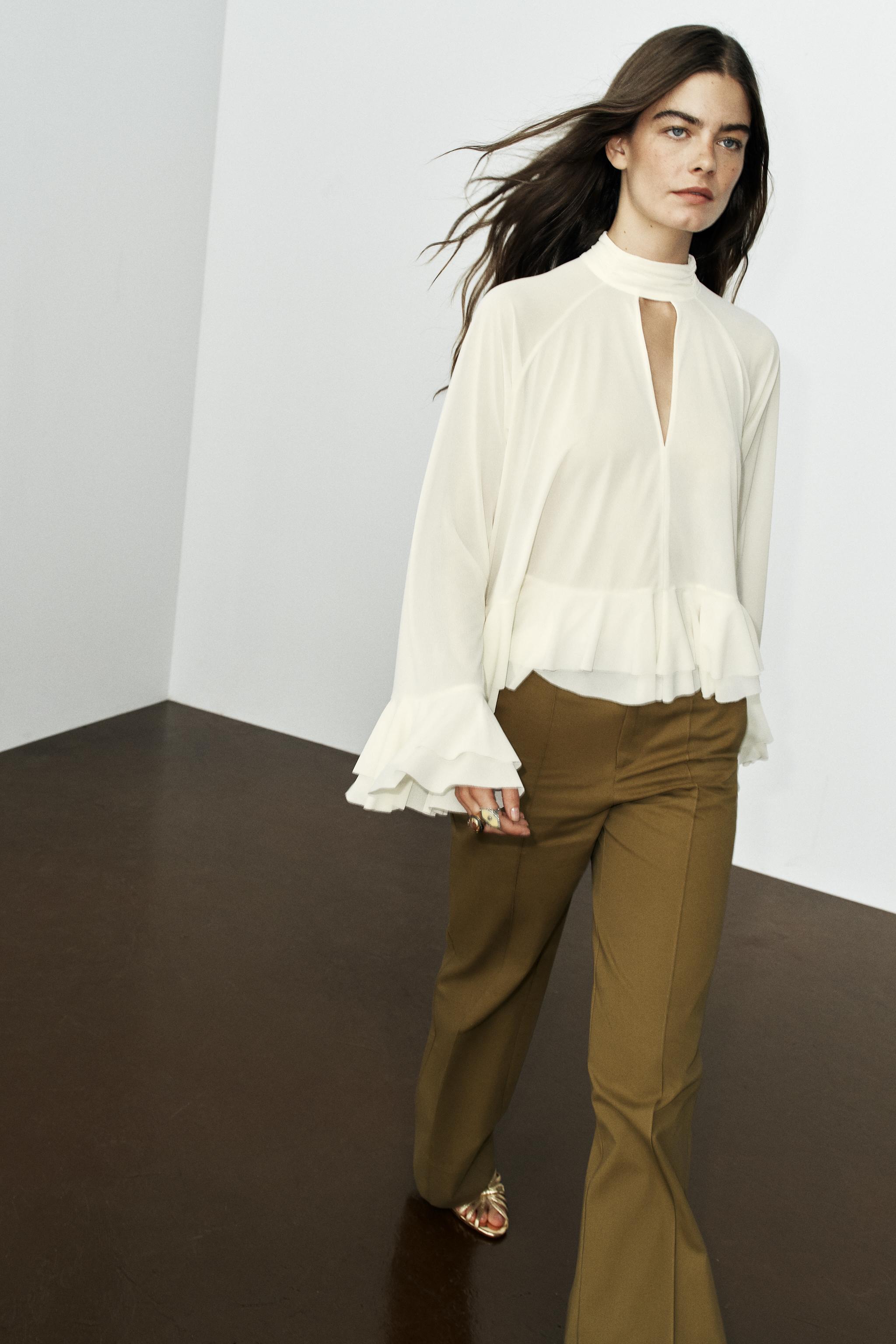HIGH-NECK RUFFLE TOP