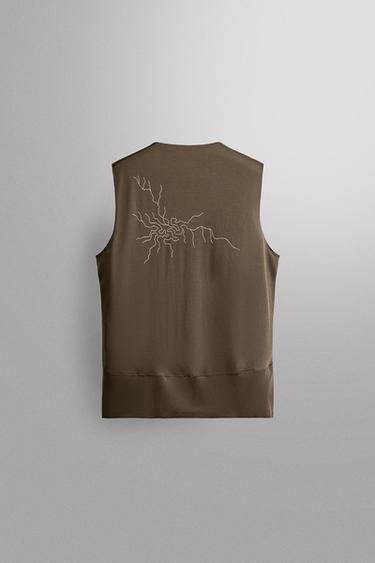 GRAPHIC RUNNING TANK TOP - Dark brown by Zara
