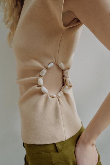 TOP EN MAILLE AJOURÉ AVEC PERLES - Beige rosé de Zara - Image 2