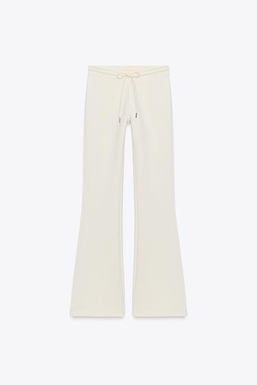 {navn} - {farge} for Zara