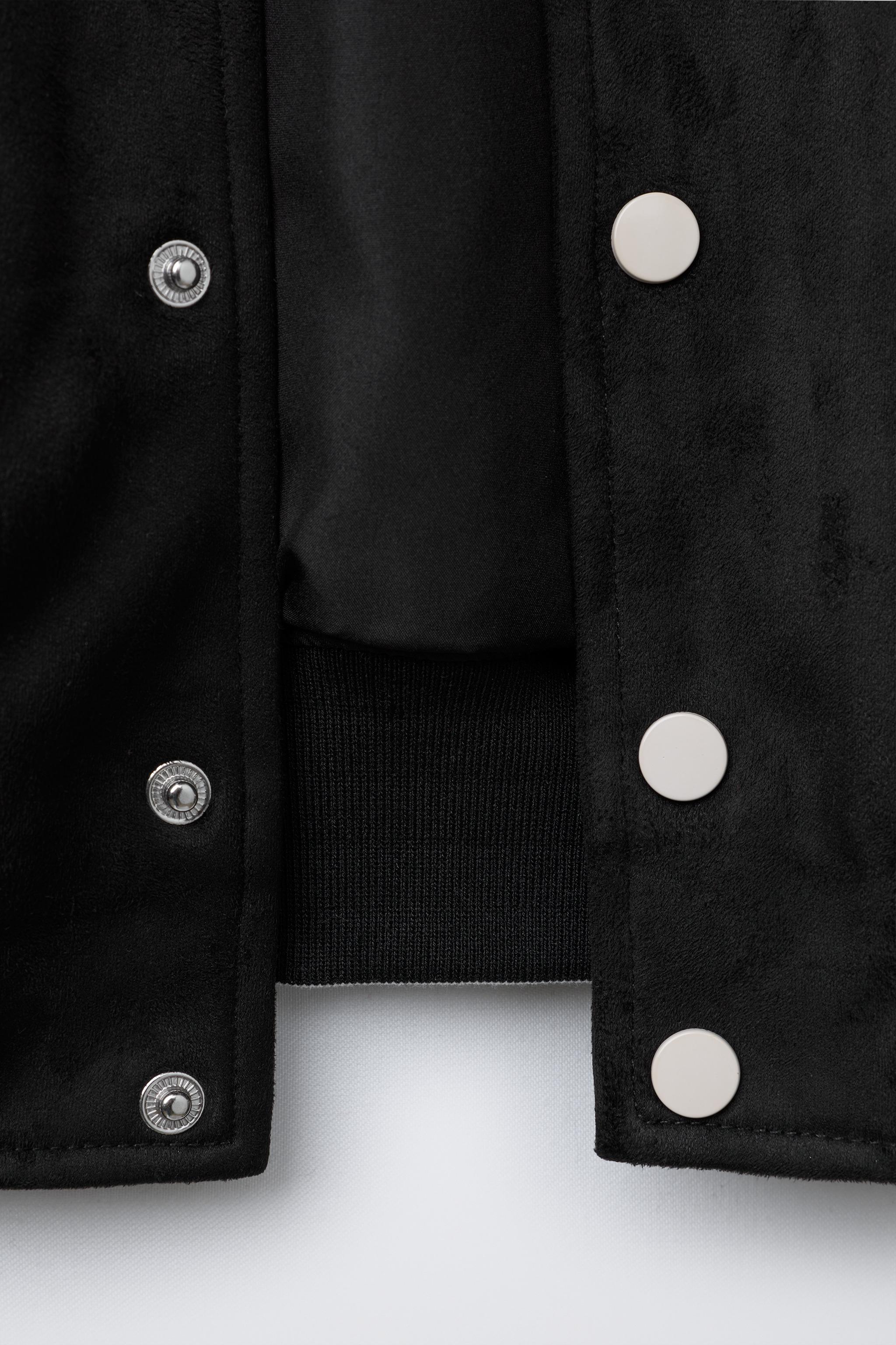 BLOUSON BOMBER EFFET DAIM À INSCRIPTION BRODÉE