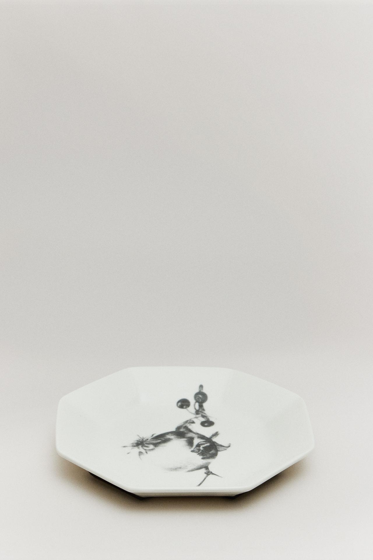 THE SKY OCTAGONAL DESSERT PLATE — White