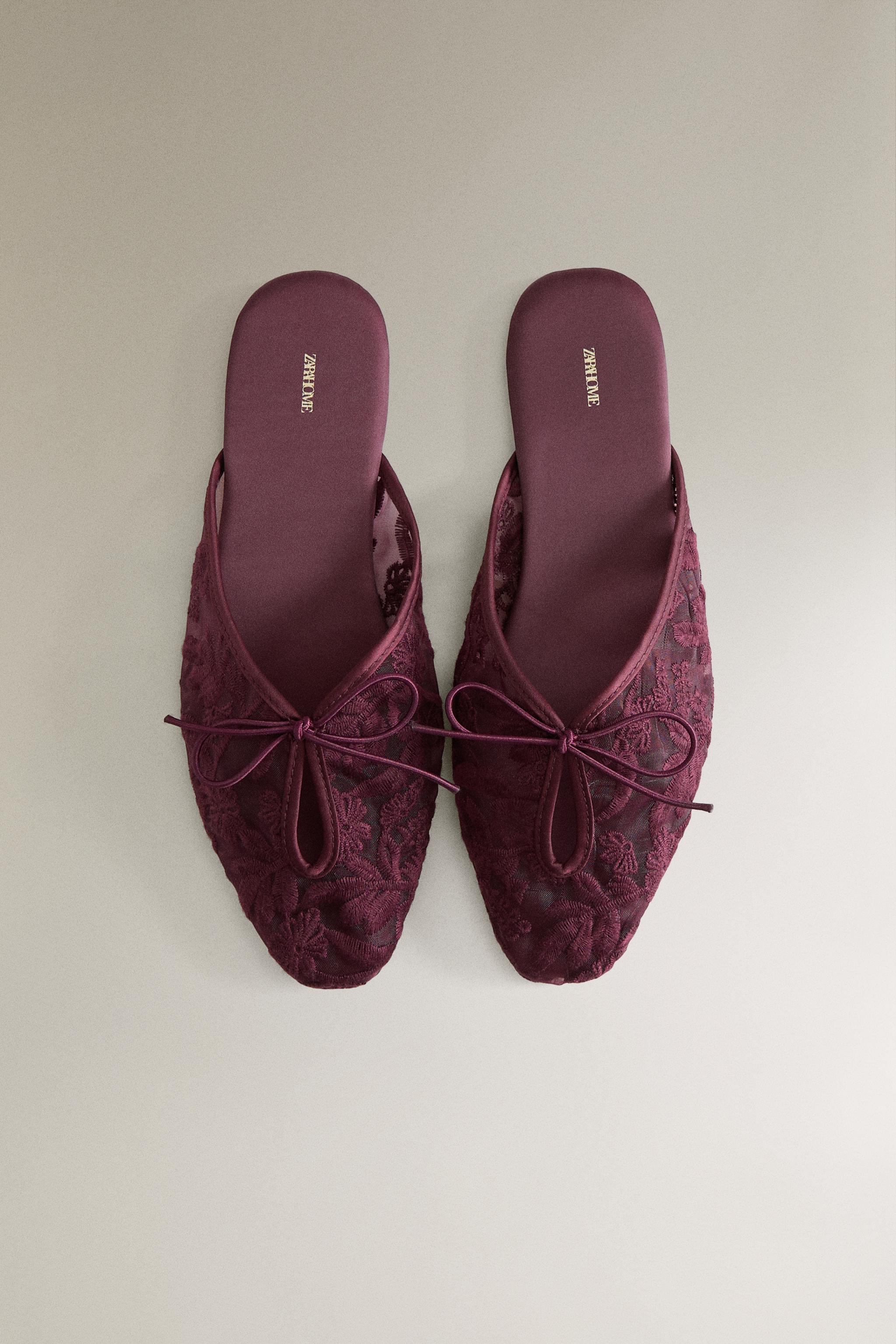 EMBROIDERED FLORAL MULE SLIPPERS
