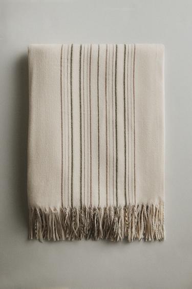 SOFT STRIPED BLANKET - Ecru by Zara - Image 4