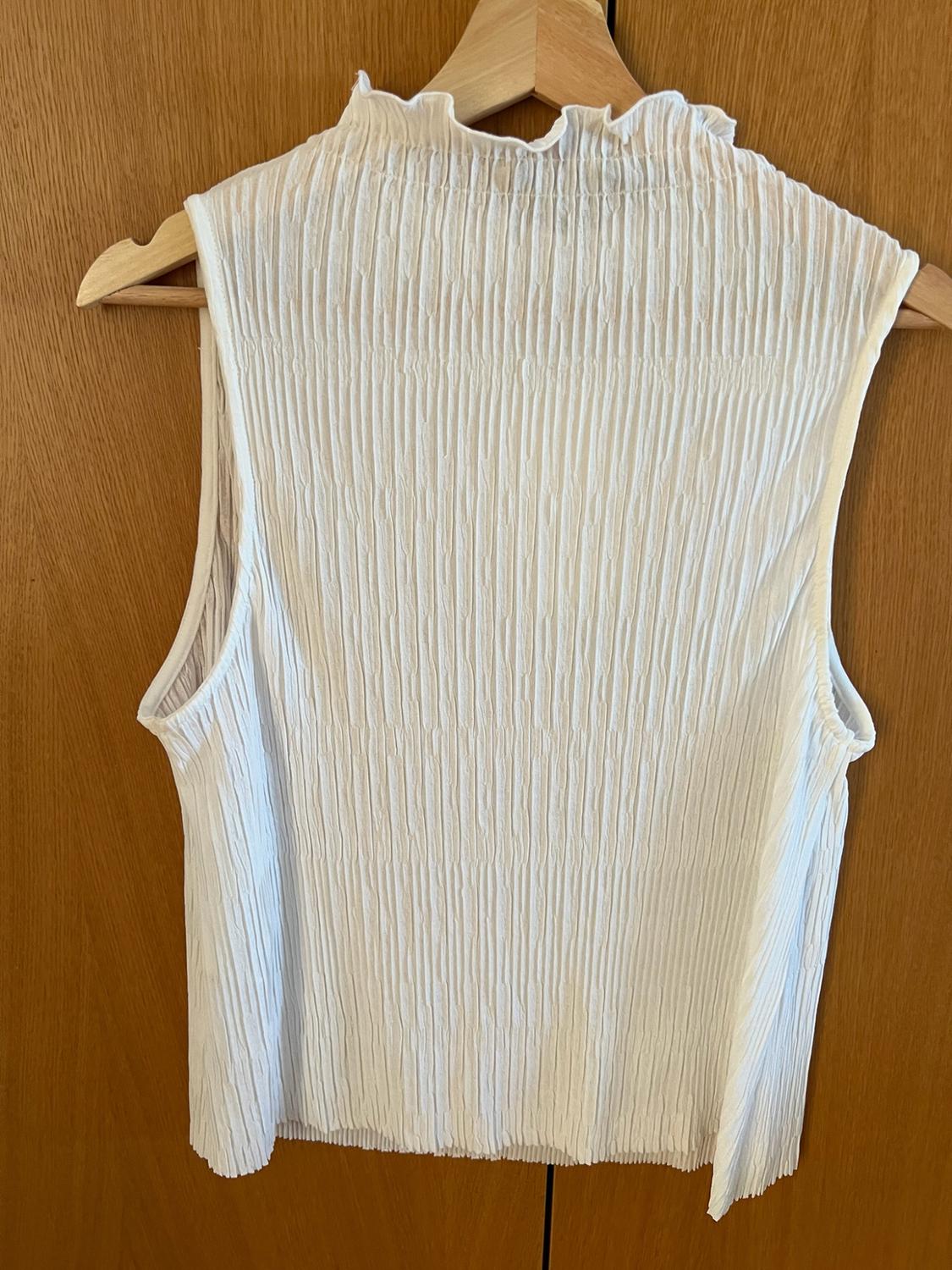 PLEATED T-SHIRT - Image 3