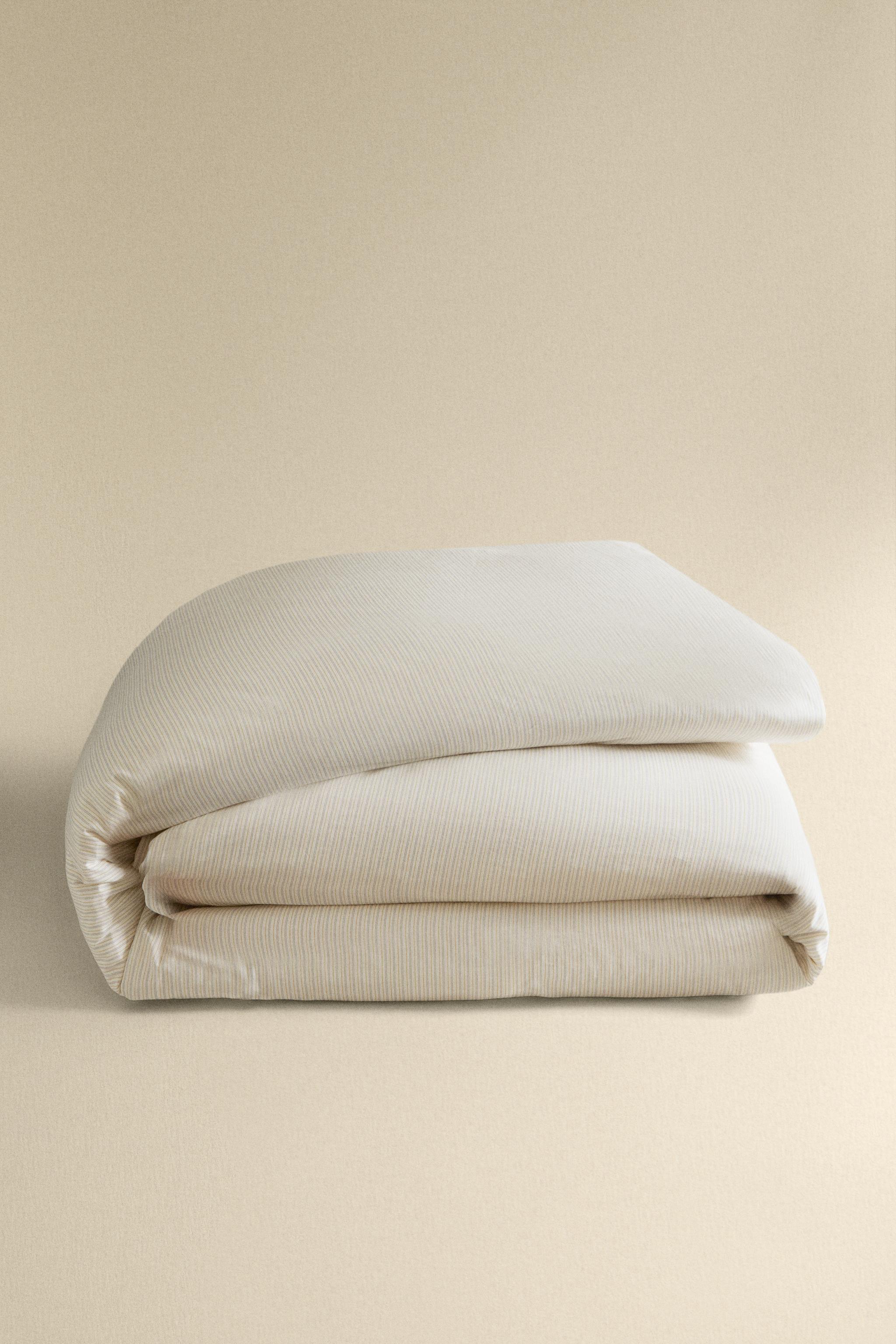 STRIPED SATEEN DUVET COVER (300 THREAD COUNT)