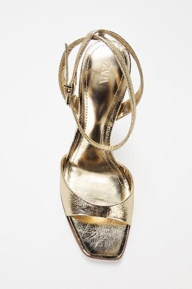 SANDALIA TACÓN EFECTO CRAQUELADO - Oro de Zara