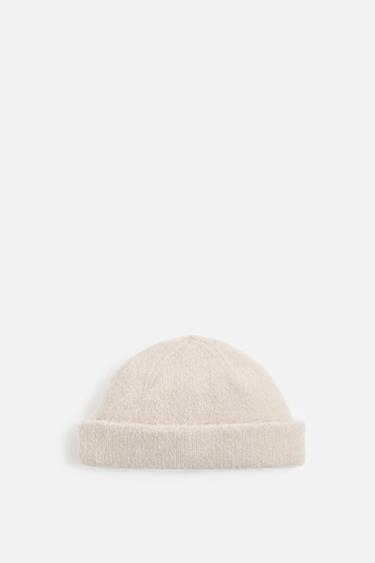 GORRO CORTO PUNTO CON ALPACA - Arena de Zara - Imagen 0
