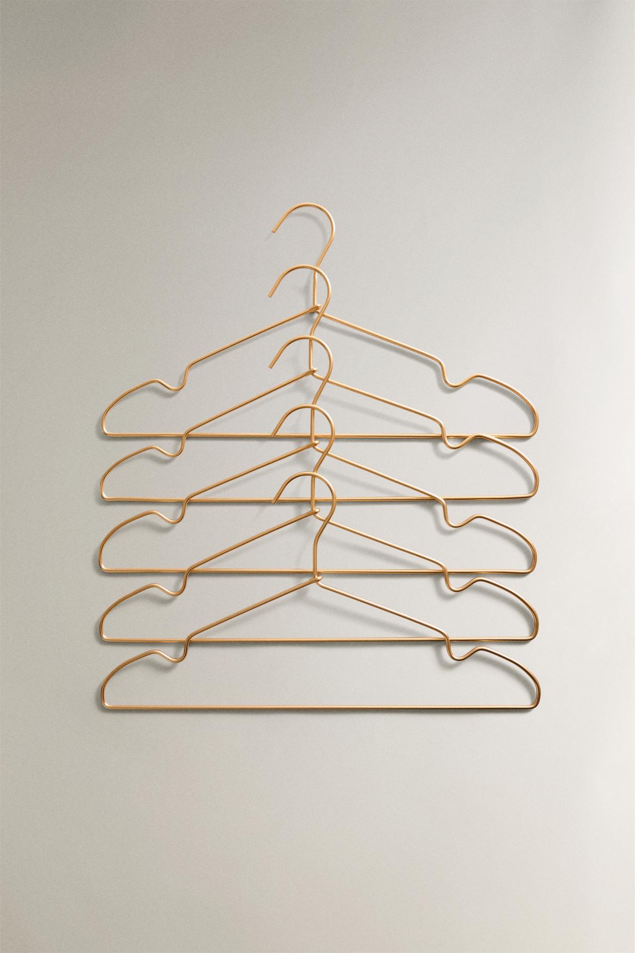 METAL HANGER (SET OF 5) — Gold