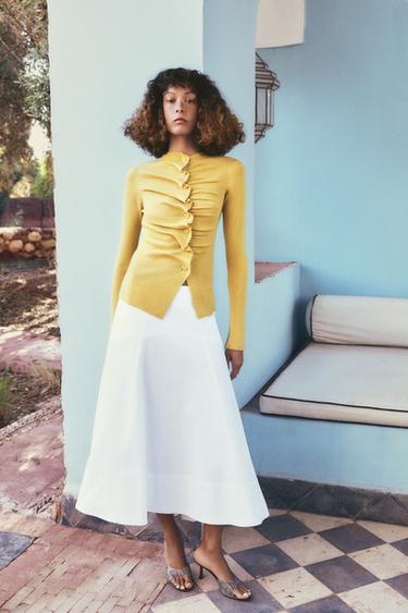 تنورة كاب بحزام ZW COLLECTION - أبيض مكسور الخاص بـ Zara