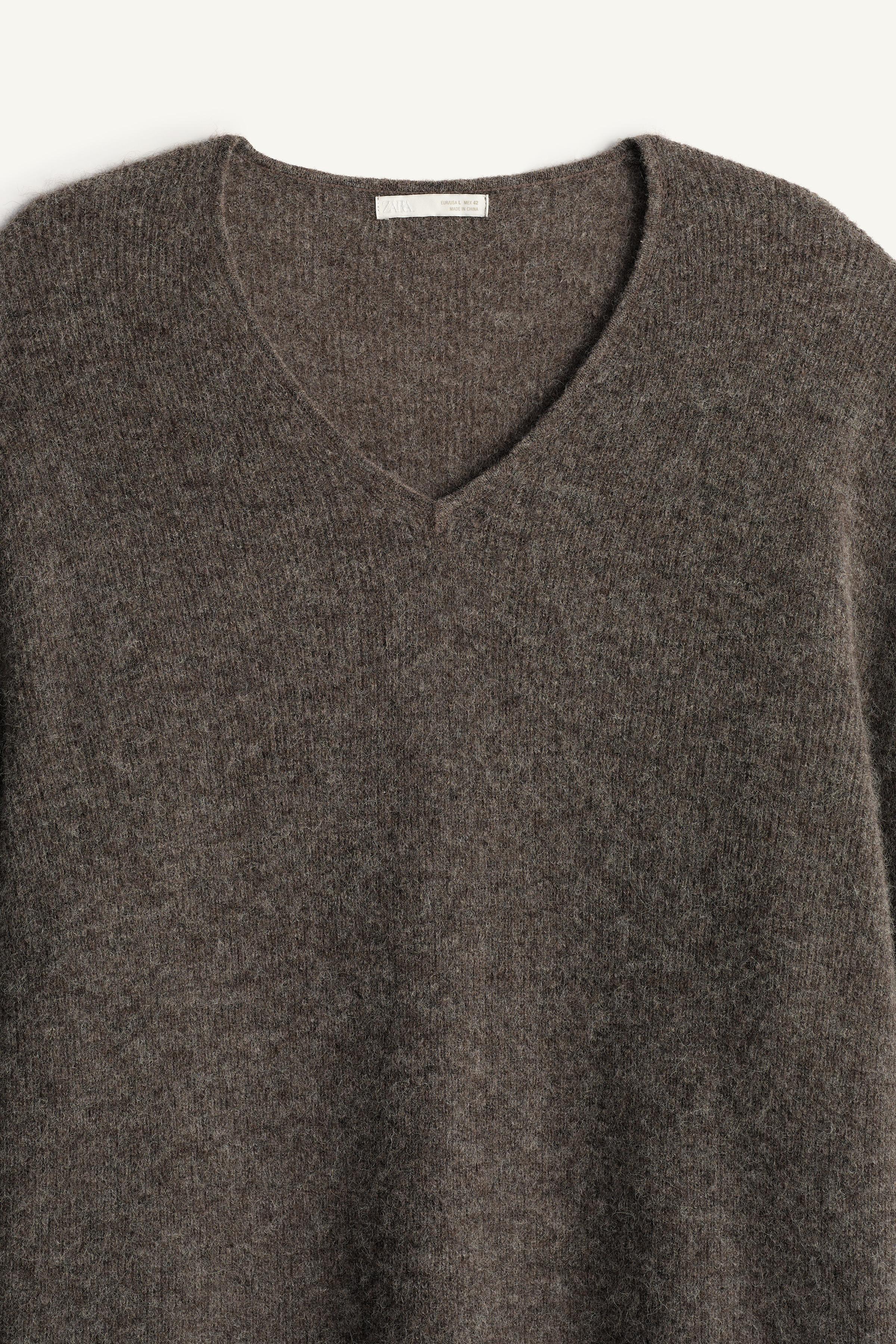 TEXTURED RELAXED FIT SWEATER
