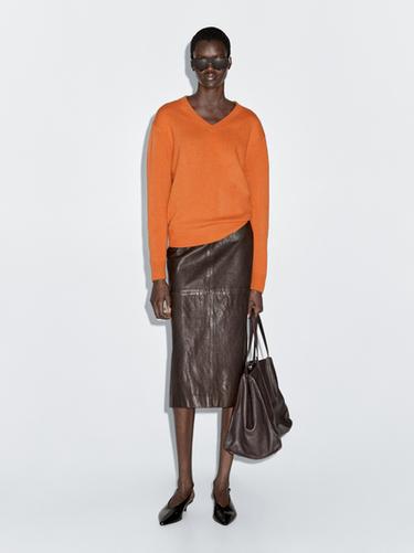 Jersey de punto cuello pico - Naranja de Zara - Imagen 0