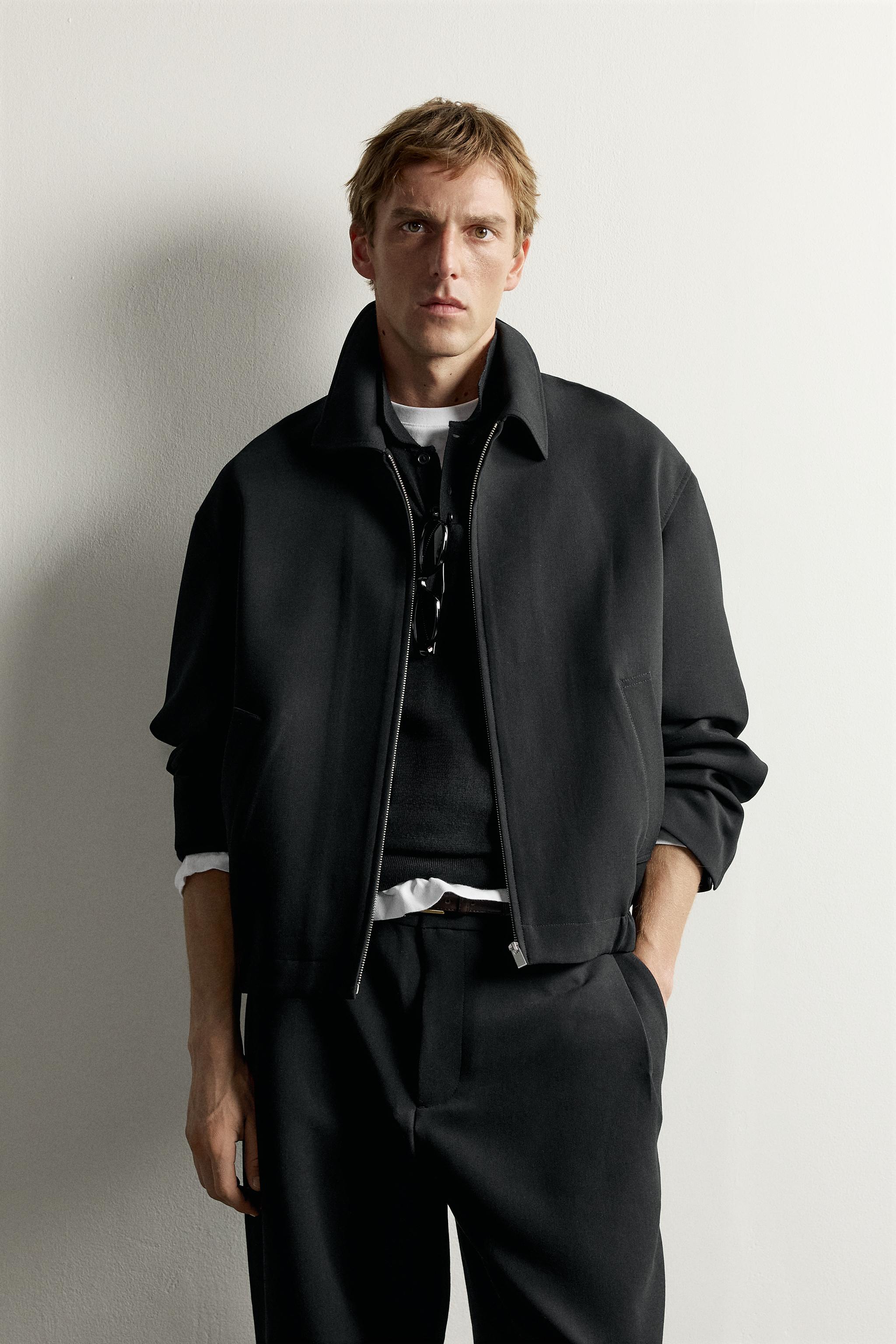 RELAXED FIT PLEATED JACKET — Black