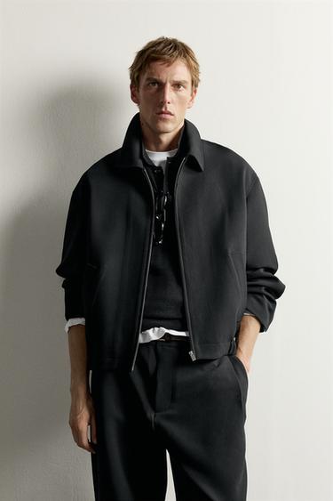 КУРТКА RELAXED FIT ЗІ СКЛАДКАМИ - Чорний Zara