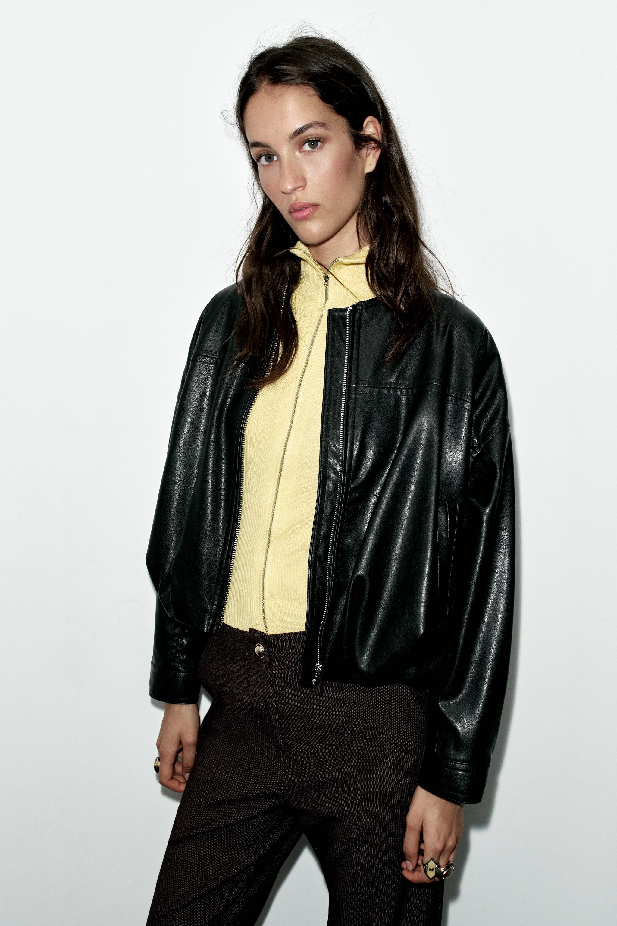 HIGH-WAISTED ANKLE-LENGTH PANTS