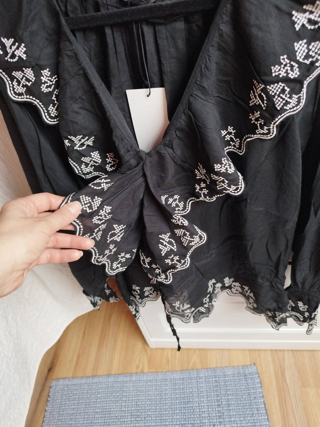 ZW COLLECTION EMBROIDERED RUFFLE BLOUSE - Image 3