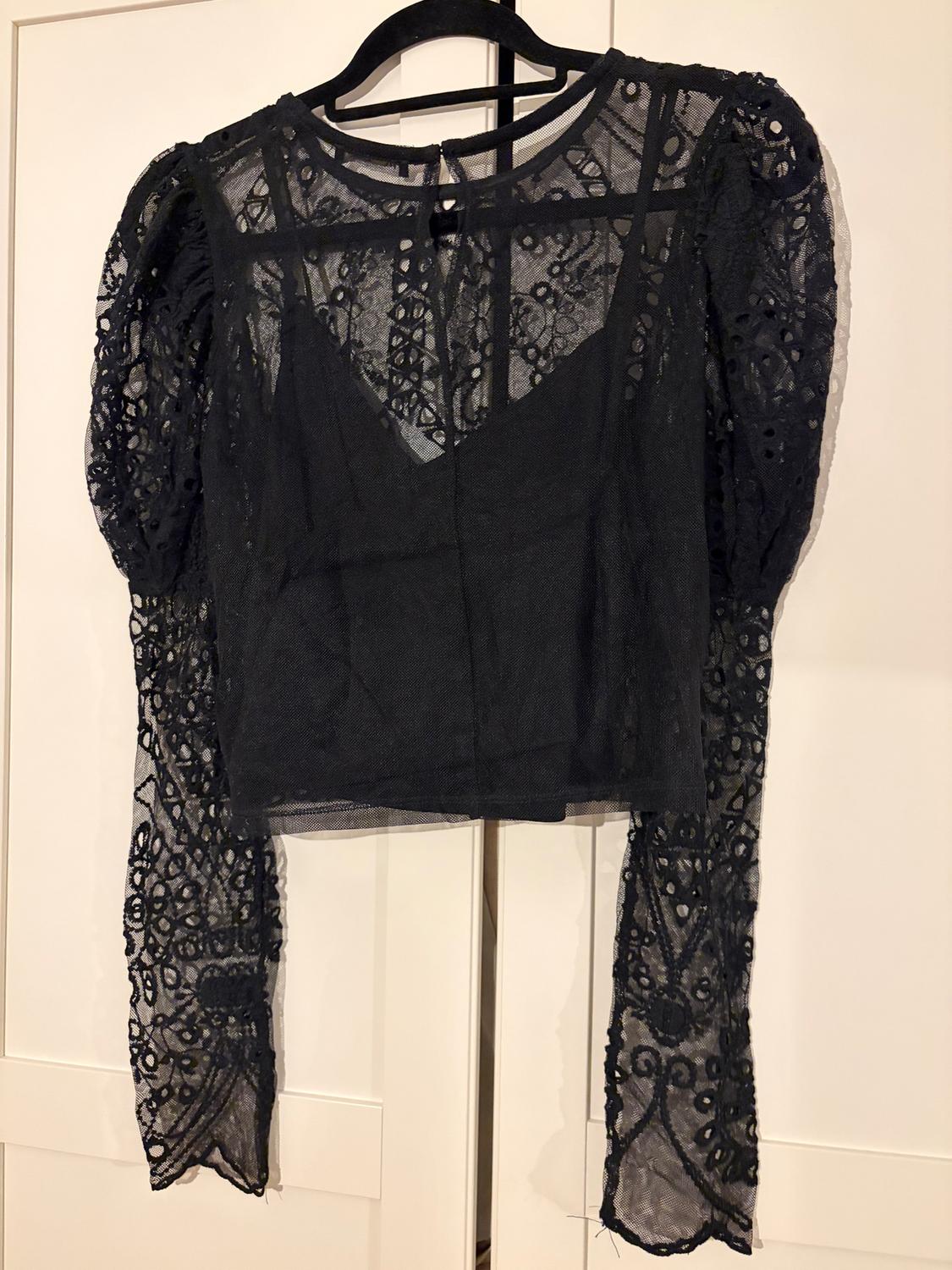 EMBROIDERED TOP WITH PUFF SLEEVES - Image 4