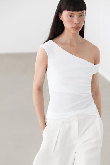 Asymmetric off-the-shoulder top — Oyster-white 2