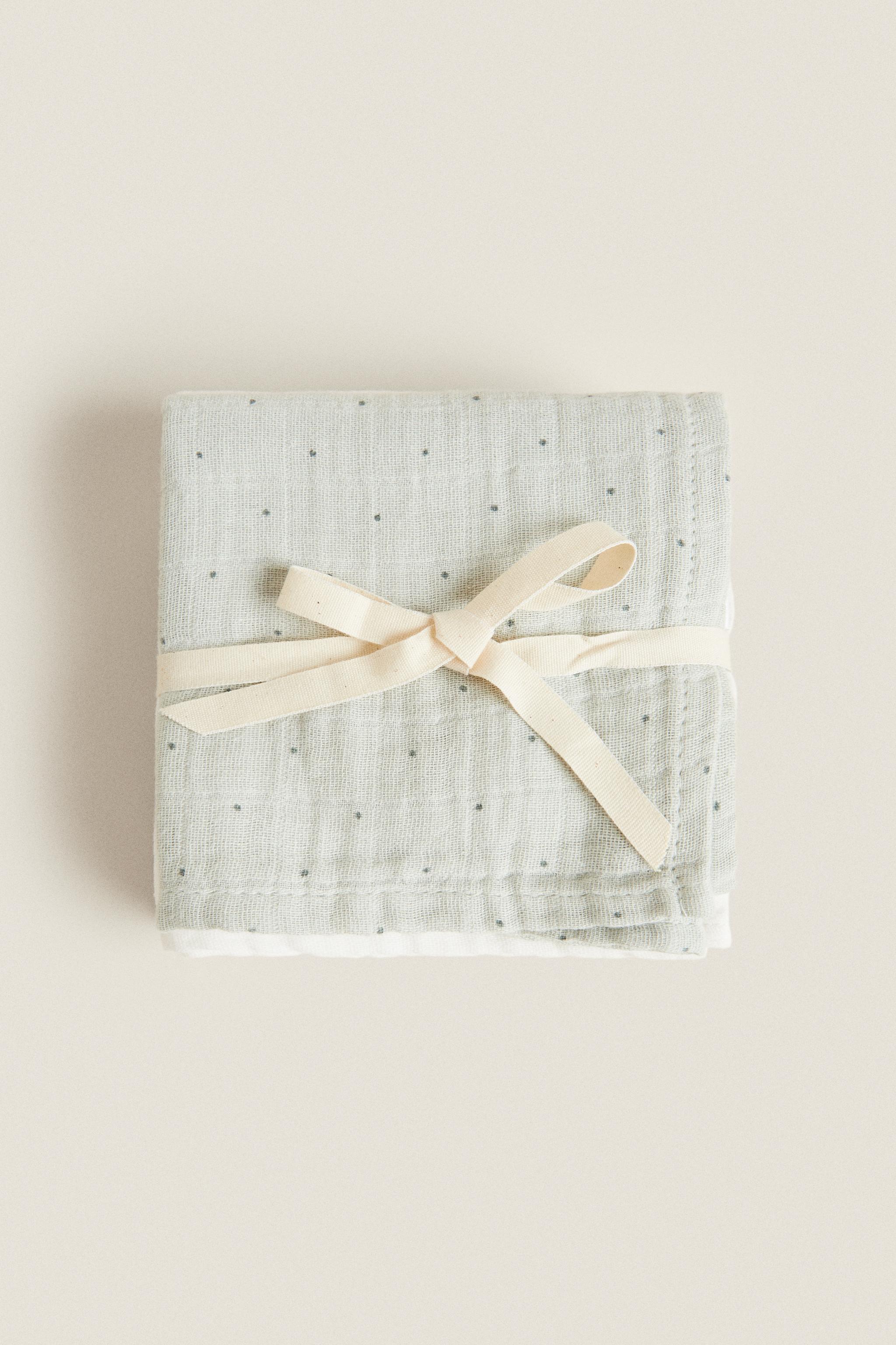 Zara SET OF MULTICOLORED BABY MUSLIN CLOTHS (SET OF 3)