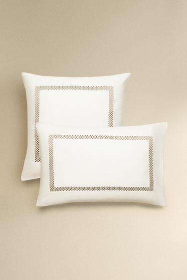 GEOMETRIC EMBROIDERED SATEEN PILLOWCASE - Brown / Taupe by Zara
