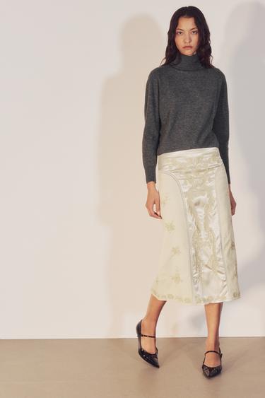 FALDA MIDI BORDADOS ZW COLLECTION - Crudo de Zara
