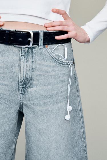 BERMUDA DENIM LARGA - Azul de Zara