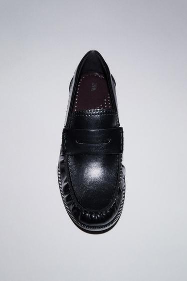 Zara GATHERED LOW HEEL LOAFERS - Black