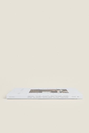 ARK JOURNAL XI MAGAZINE - White de Zara - Image 1