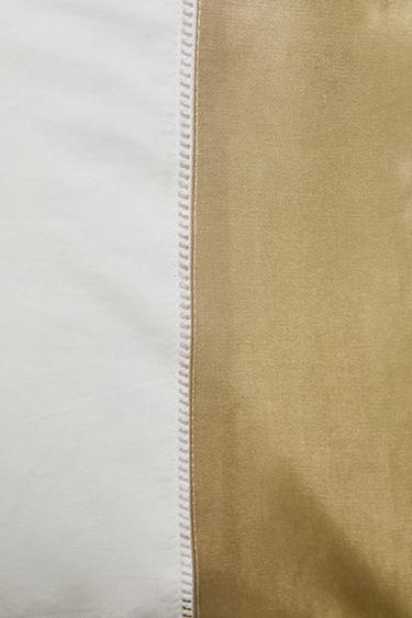 TAIE D’OREILLER FRISE SOIE - Or de Zara - Image 4