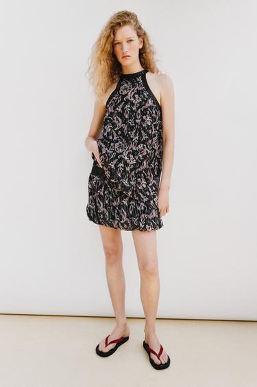 TOP HALTER مطبوع ترتر بخيوط معدنية - متعدد الألوان by Zara