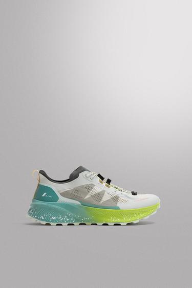 RUNNING TRAINERS - Grey by Zara