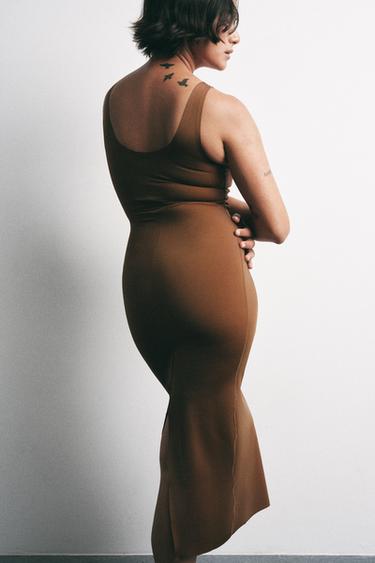 ROBE SCULPTANTE MÉLANGE POLYAMIDE - Toffee de Zara - Image 2