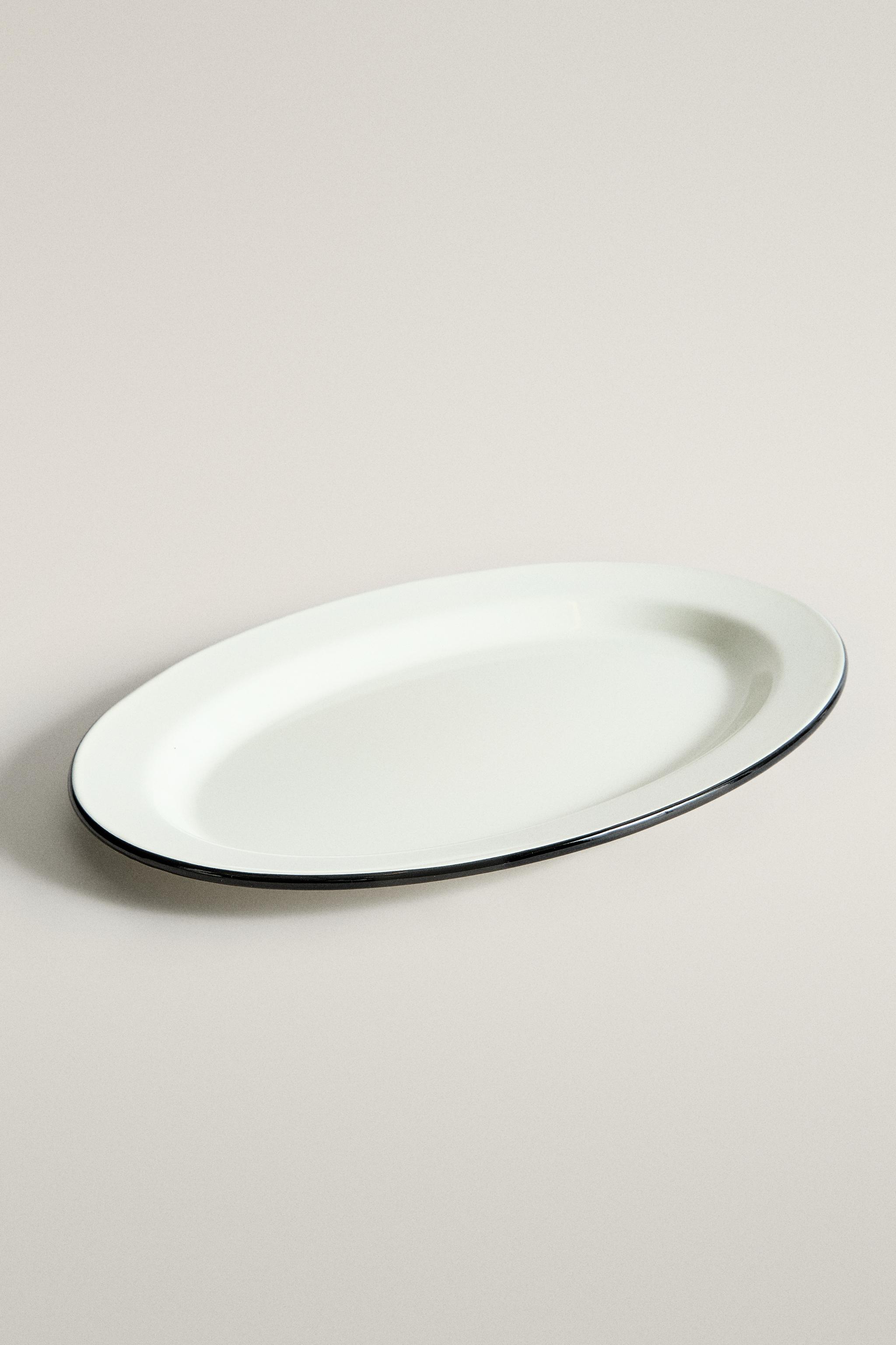 IRON RIM SERVING DISH