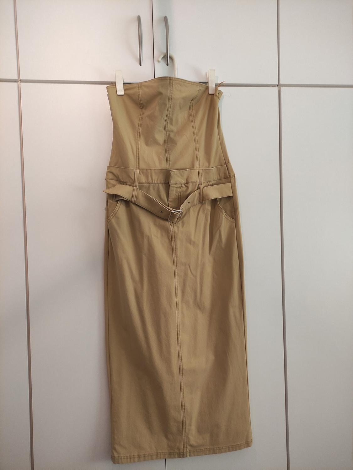 STRAPLESS DRESS