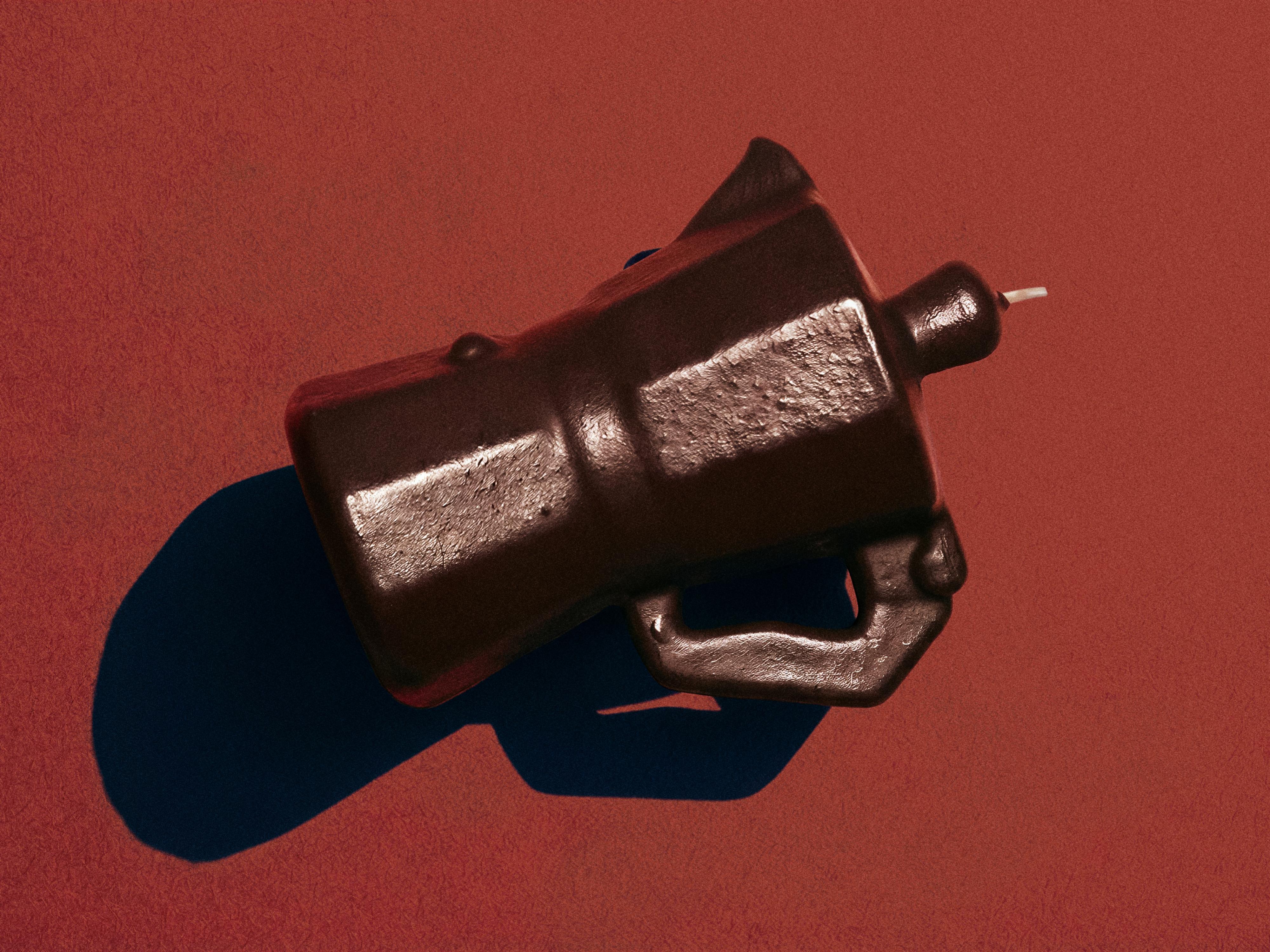COFFEE CREAM MOKA POT CANDLE — Sand