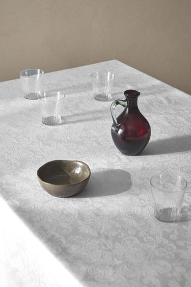 RESIN-COATED COTTON TABLECLOTH - White by Zara
