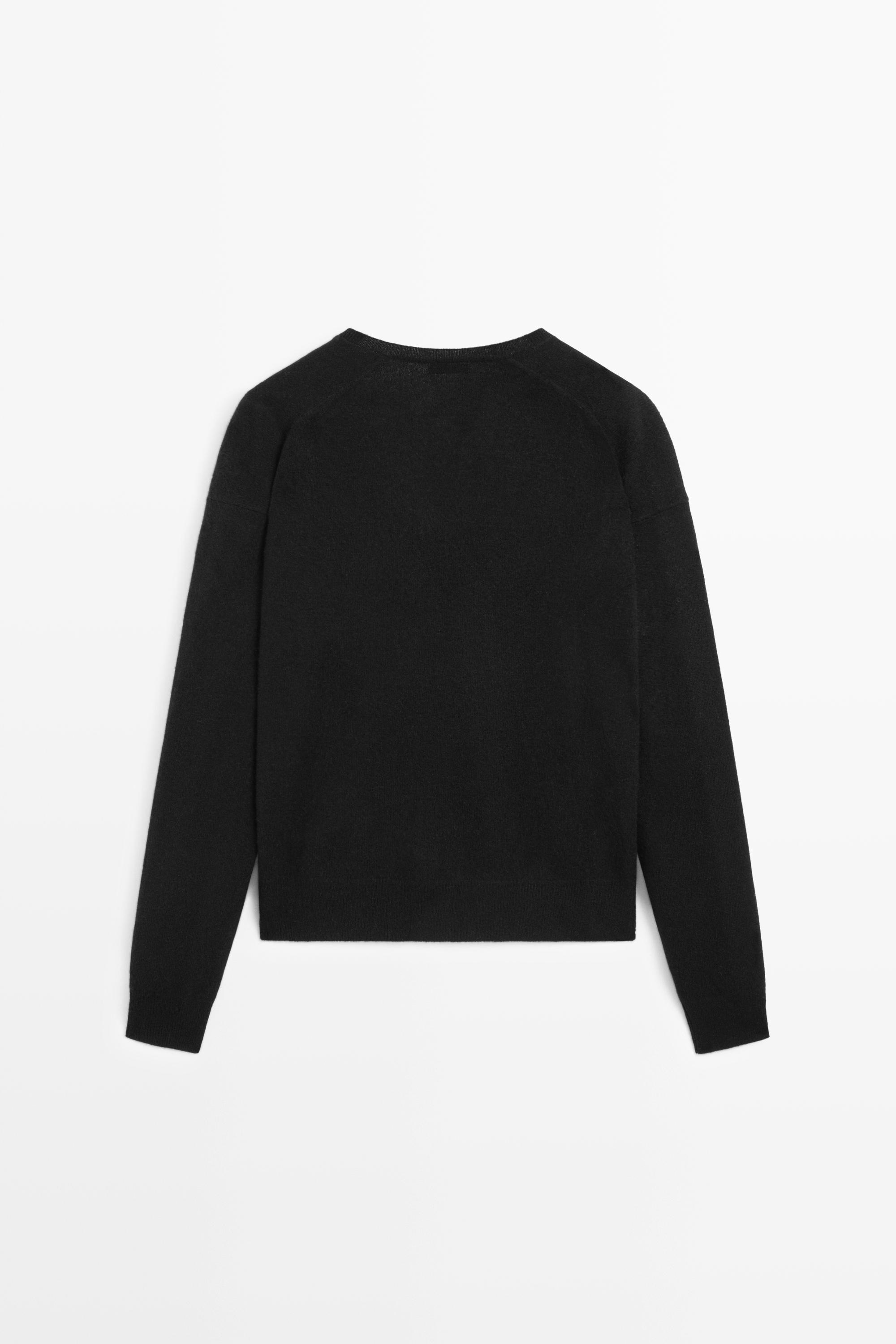 Wool blend knit V-neck sweater