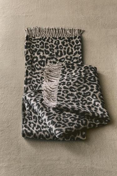 BAUMWOLLDECKE IM LEOPARDEN-LOOK - Leopardenprint von Zara