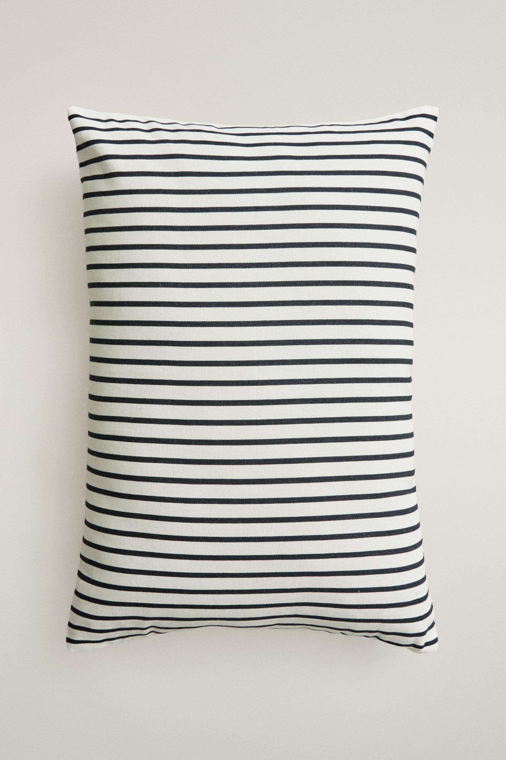 STRIPED THROW PILLOW COVER — White