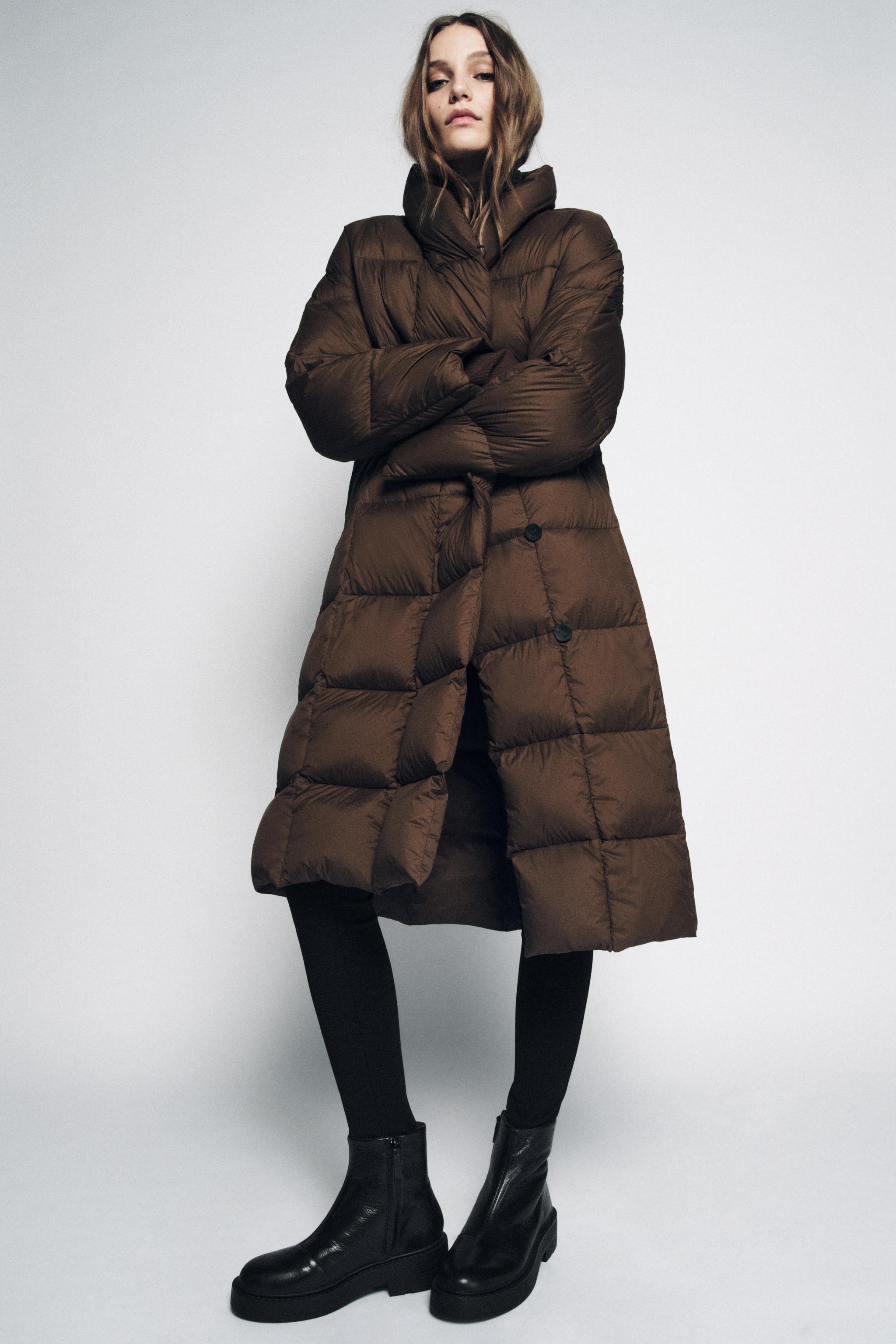 WATER REPELLENT FLAT LEATHER ANKLE BOOTS