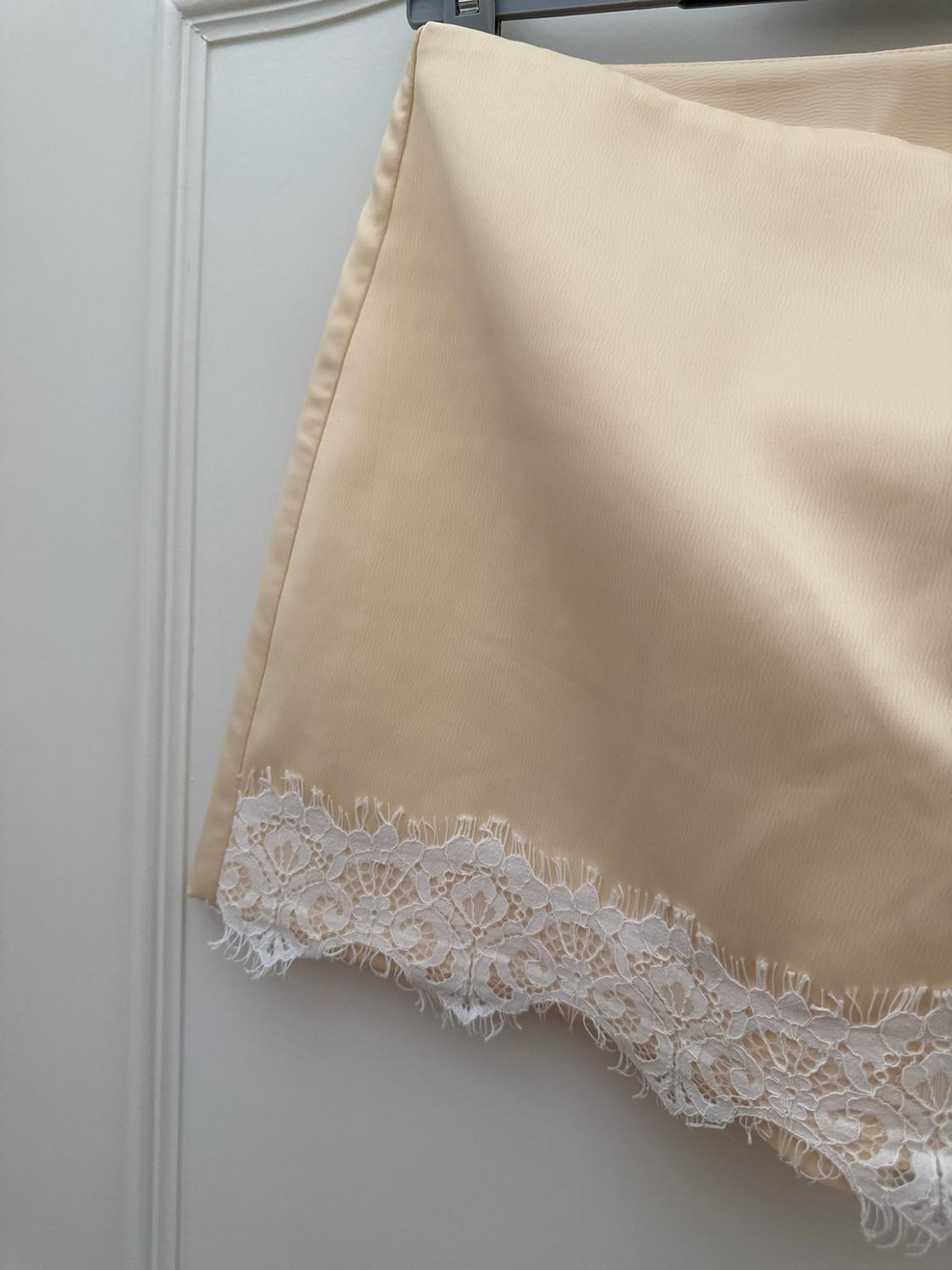 CONTRAST LACE SKORT - Image 3