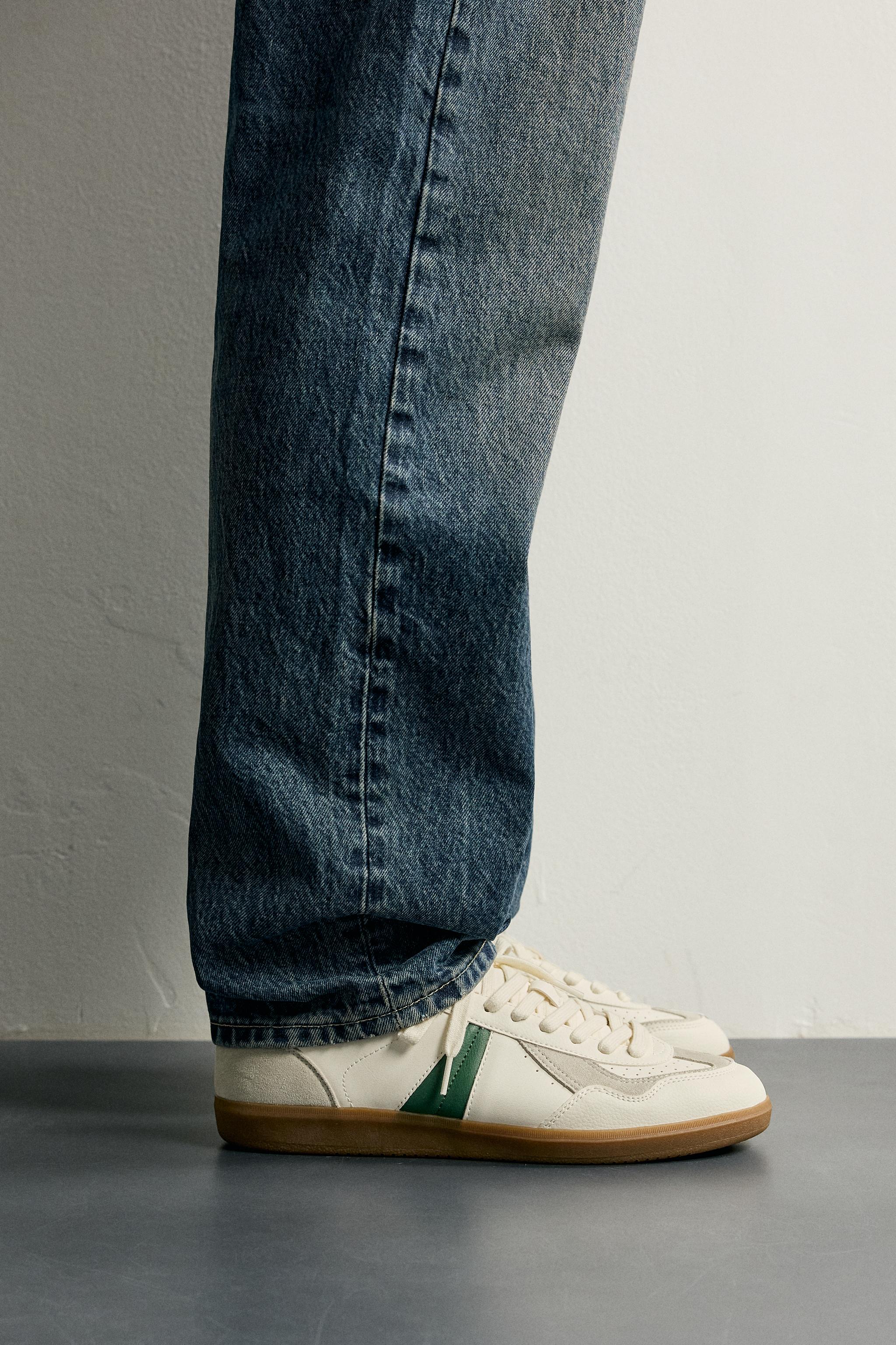RETRO SNEAKERS