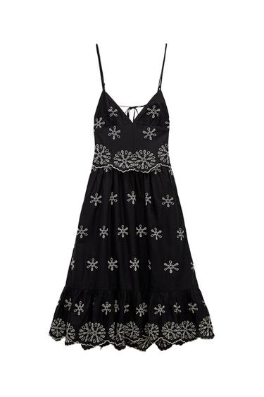 VESTIDO BORDADOS COMBINADOS