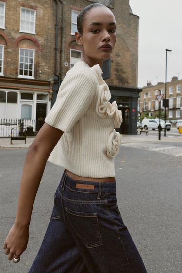 KNITTED TEXTURED FLORAL JUMPER - Ecru by Zara - Image 2