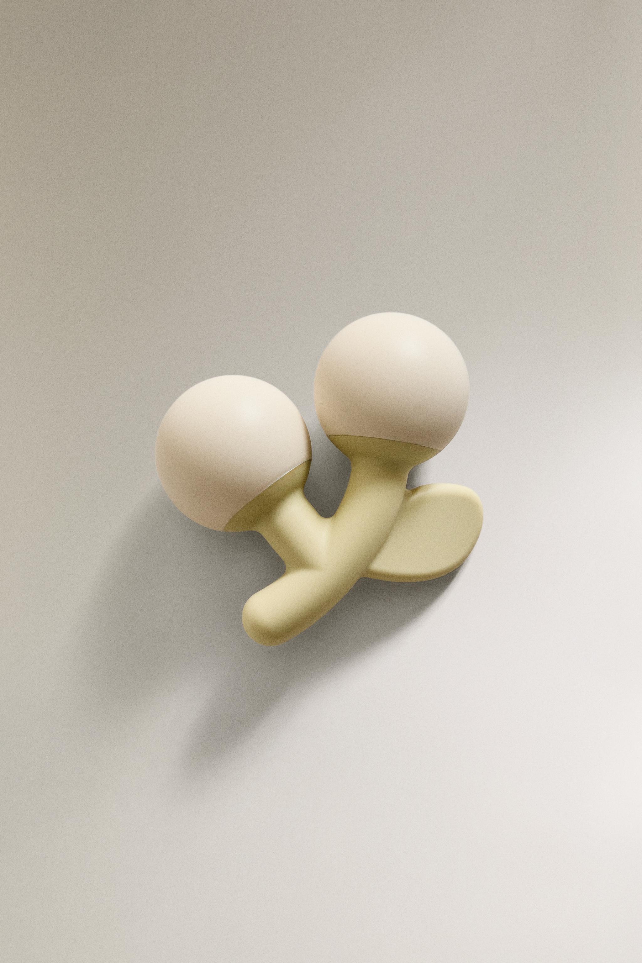 BABY SILICONE FLOWER RATTLE