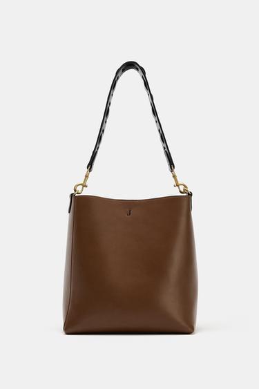 BOLSO SACA  DETALLE ASA - Tostado oscuro de Zara