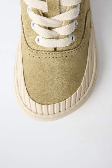 TENNIS OU BASKET EN CUIR - Vert kaki de Zara - Image 4