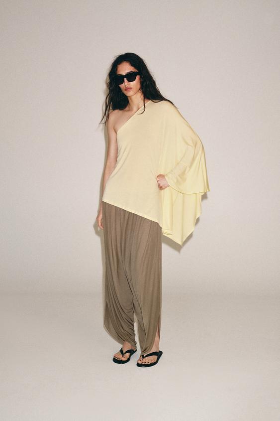 Asymetryczna peleryna